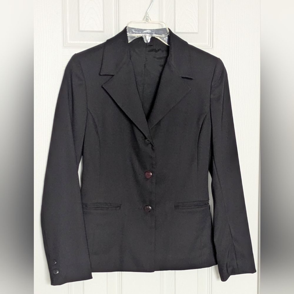 Classic Women's (Size XS) Black Lined Fitted Button Down Blazer/Jacket